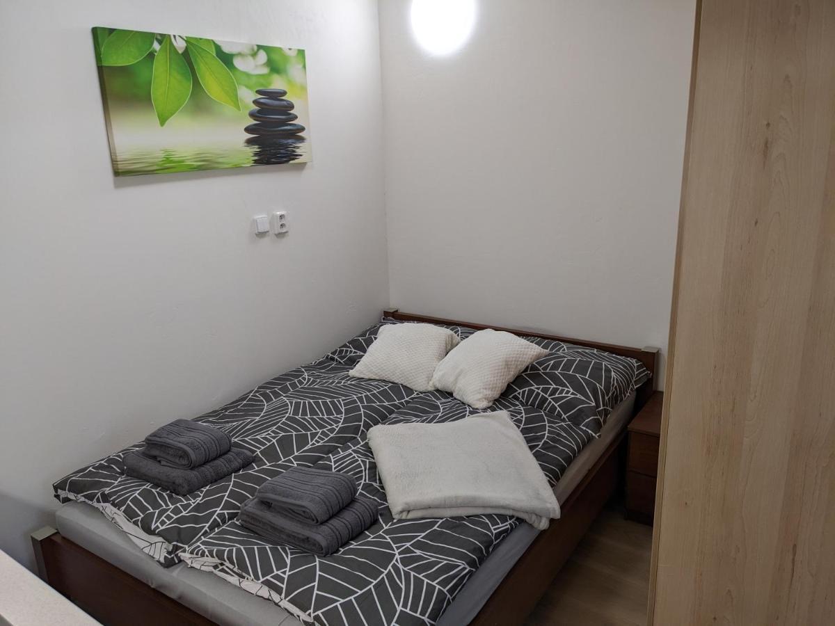 Utulne Studio U Marianskeho Udoli V Brne - Lisni Brno Exteriör bild
