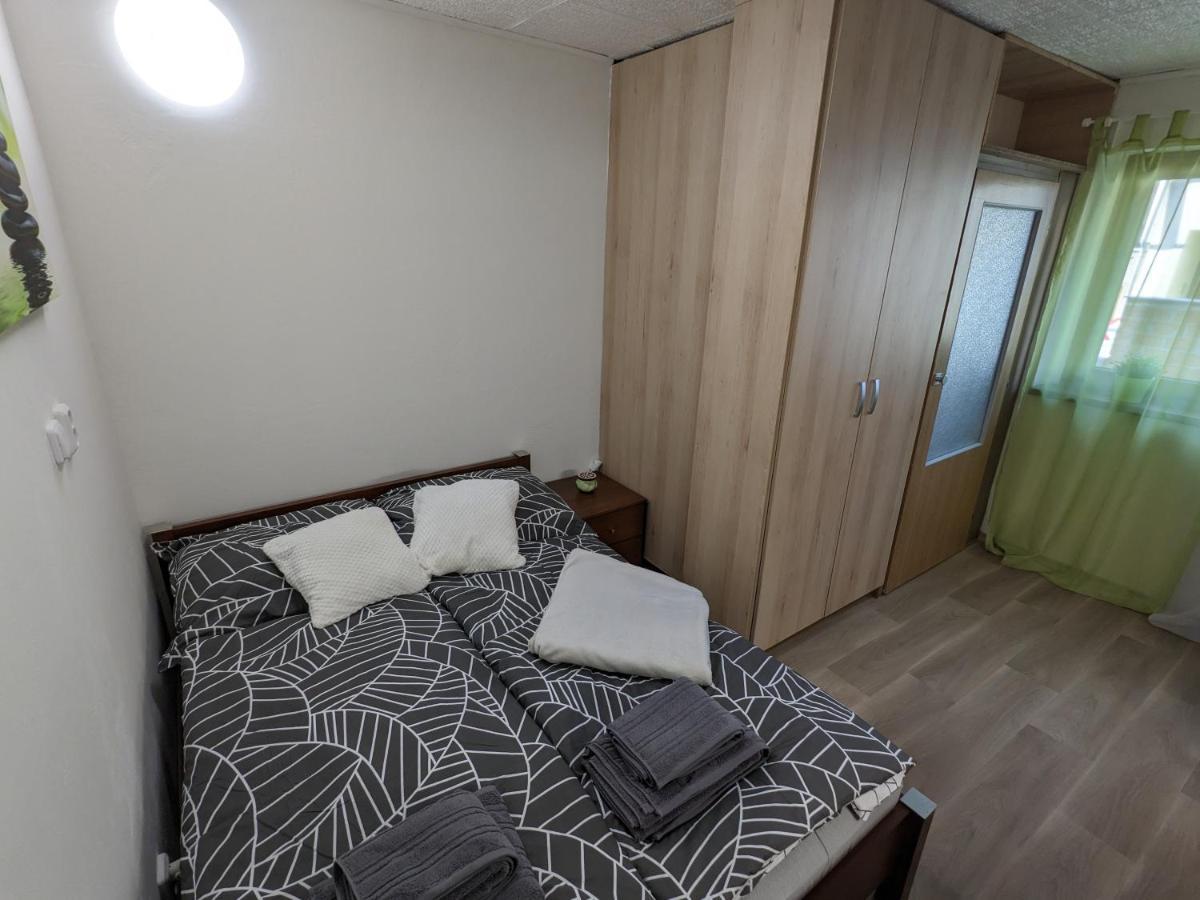 Utulne Studio U Marianskeho Udoli V Brne - Lisni Brno Exteriör bild
